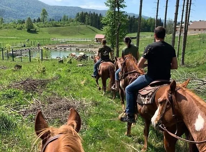 منتجع Ranch Marina 4*